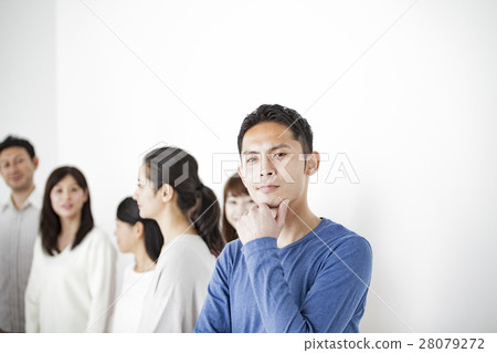 Multi-generation casual Multi-generation casual 28079272