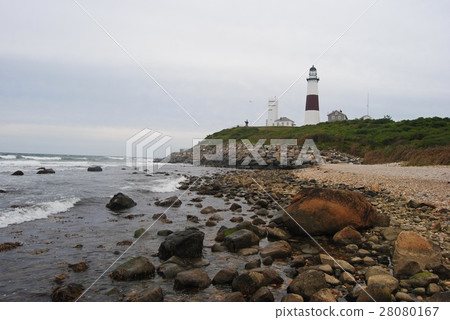 Atlantic coast in Montauk Point State Park Atlantic coast in Montauk Point State Park 28080167