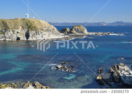 Winter sunny Nirasaki and Kataniyama beach 28080270