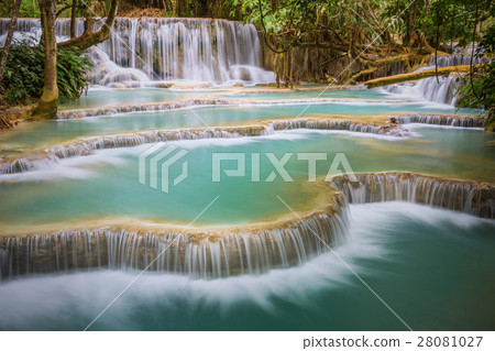 Kuang Si Waterfall, Luang prabang, Laos Kuang Si Waterfall, Luang prabang, Laos 28081027