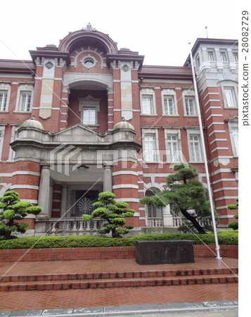 JR East Tokyo Station 28082729