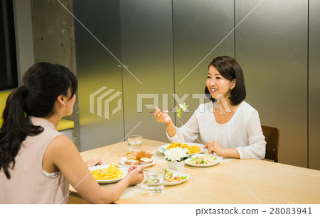 dinner 28083941