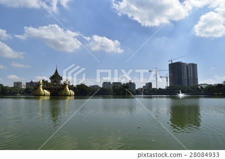 Kandoz lake and skyscraper 28084933