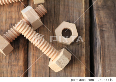 Wooden bolt toy DIY image 28085510