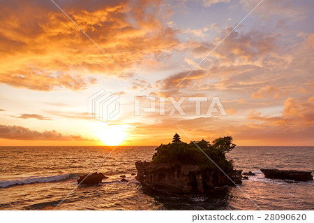 Sunset at Tanah Lot temple. Bali island,Indonesia. 28090620