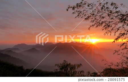 自然景觀隙頂夕陽雲海 28091575