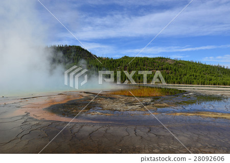 Yellowstone National Park 28092606