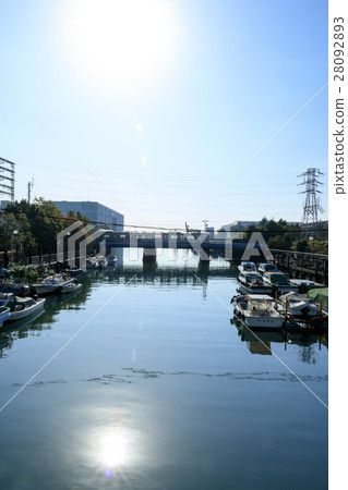 Tsurumi of the autumnal weather 28092893