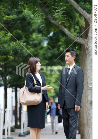 室外的企業形象 28097071