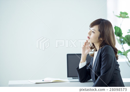 Business woman 28098573