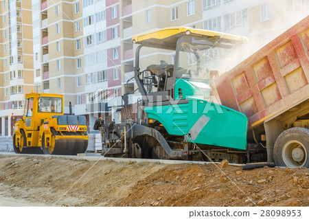 Asphalt-placing machine Asphalt-placing machine 28098953
