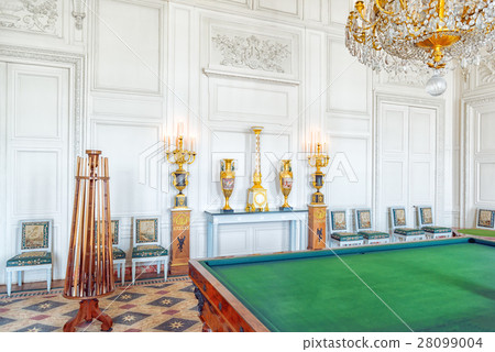 Lounge (salon) music playing in the Grand Trianon 28099004