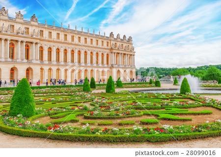 Main entrance of  Versailles. Palace Versailles 28099016