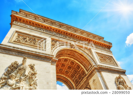 Moldings and decorations on the Arc de Triomphe Moldings and decorations on the Arc de Triomphe 28099050