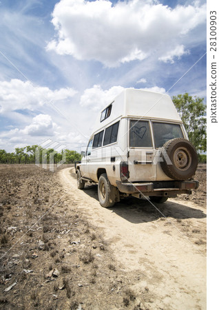 4WD Off-Road in Australia 28100903