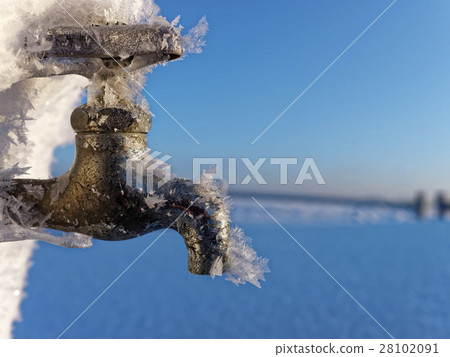 在零度以下凍結早晨供水服務 28102091