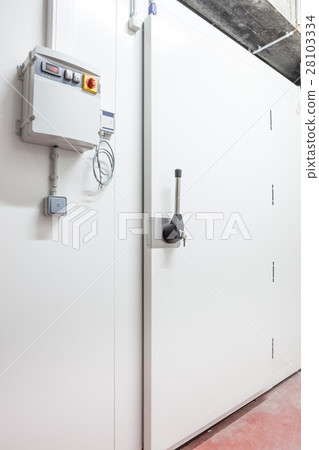 industrial freezer door 28103334