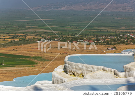 Travertine terraces in Pamukkale, Turkey 28106779