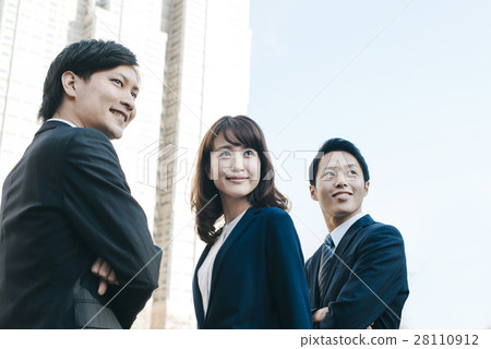 Business team 28110912