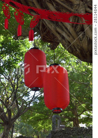 Red Lantern 28114844