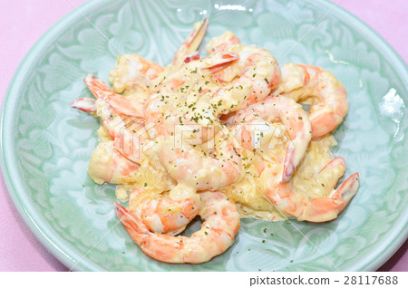 Ebimayo (fried shrimp mayonnaise stir / cook) dish. 28117688