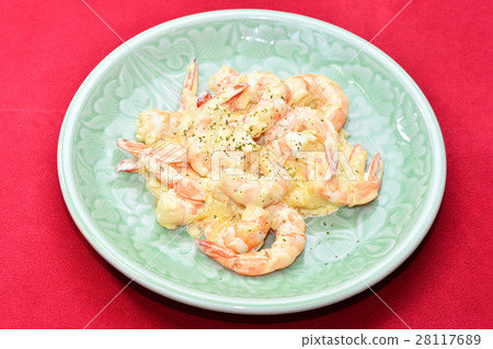 Ebimayo (fried shrimp mayonnaise stir / cook) dish. 28117689