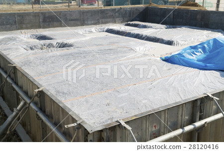 加固基礎混凝土後住宅木結構基礎施工 28120416