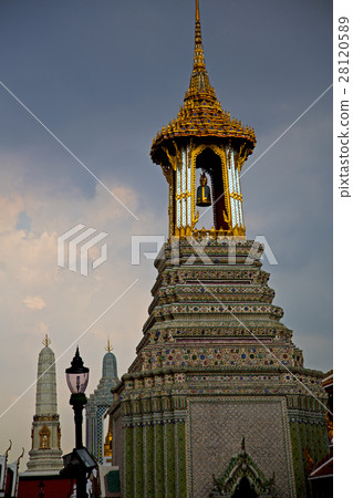 thailand asia     bangkok rain  temple   28120589