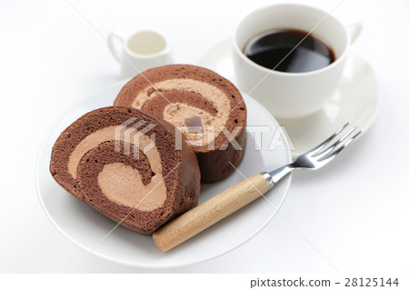 chocolate roll cake 28125144