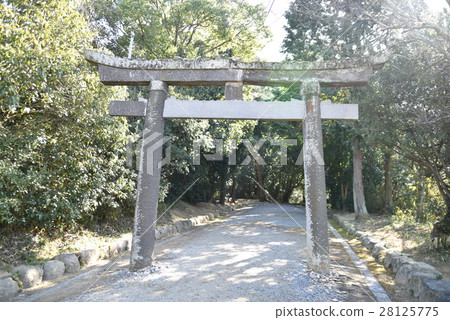 岡山縣岡山市東區阿尼神社一野鳥居和參道 岡山縣岡山市東區阿尼神社一野鳥居和參道 28125775