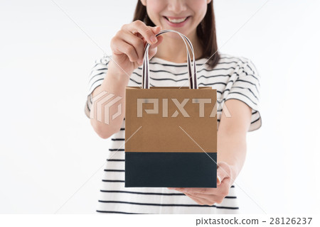 送禮物的女人 送禮物的女人 28126237
