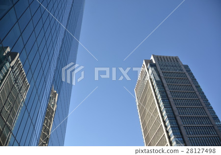 Reflections like high-rise buildings and blue sky mirrors Reflections like high-rise buildings and blue sky mirrors 28127498