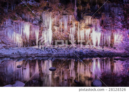 Misotsuchi icicle 28128326