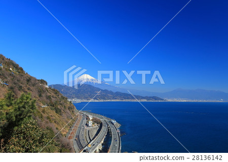 Mt. Fuji seen from Satsuki Pass Mt. Fuji seen from Satsuki Pass 28136142