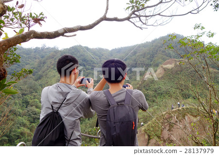 登山很有趣 登山很有趣 28137979