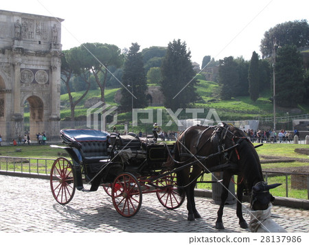 意大利馬車 28137986