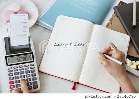 Learn and Lead Leadership Management Organization Concept 28140750