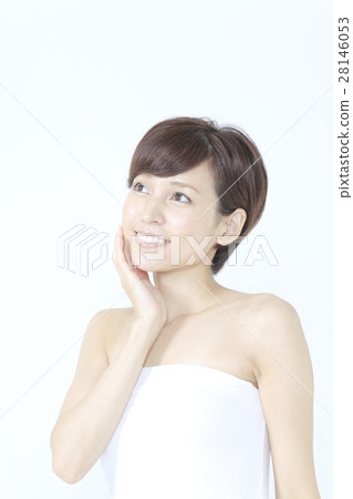 Women's beauty image 28146053