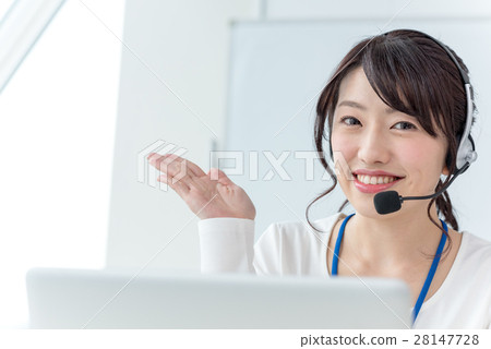 Young lady, business woman, operator Young lady, business woman, operator 28147728