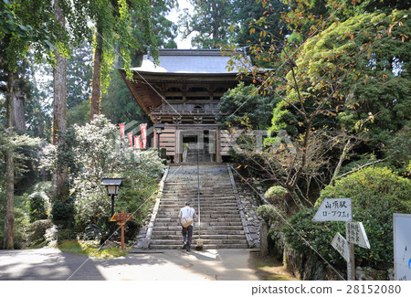 四國神社平台21號佛教寺廟獅子廟貝爾街門和朝聖者先生 四國神社平台21號佛教寺廟獅子廟貝爾街門和朝聖者先生 28152080