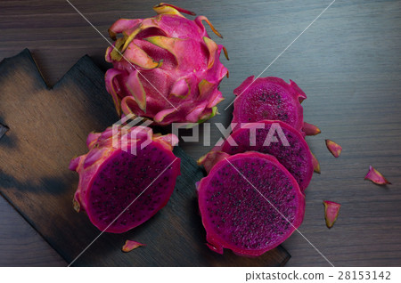photo of fresh dragon fruit. dragon fruit slices. 28153142
