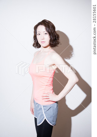 運動服女性 運動服女性 28155601