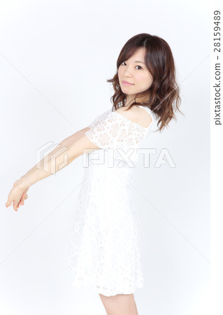 Young lady fashion portrait Young lady fashion portrait 28159489