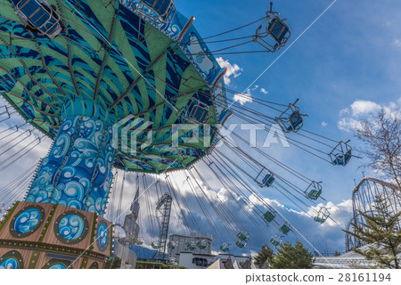 Giant swing at Fuji-Q Highland theam park,Japan Giant swing at Fuji-Q Highland theam park,Japan 28161194