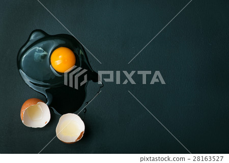 raw eggs raw eggs 28163527