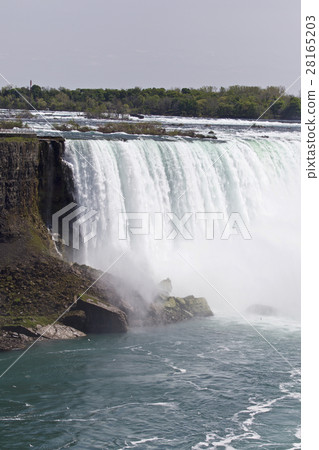 Beautiful isolated picture with amazing Niagara Beautiful isolated picture with amazing Niagara 28165203