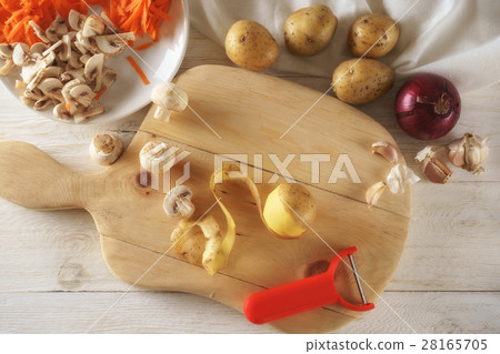 peeled potatoes and ingredients for soup peeled potatoes and ingredients for soup 28165705