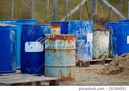 Old Rusty Barrels 28166003