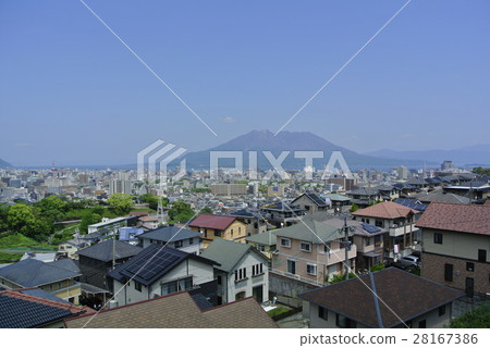 Kagoshima-shi and Sakurajima 28167386
