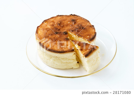 round cheese cake round cheese cake 28171080